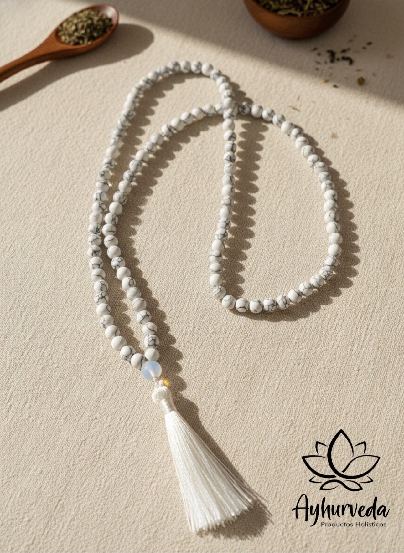 Japamala Howlita blanca